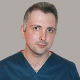 Селиверстов Вадим Вадимович, стоматолог-хирург