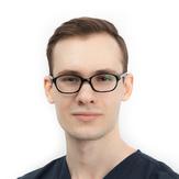 Берсенев Александр Сергеевич, стоматолог-терапевт