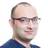 Ашуров Роман Сиинович, стоматолог-терапевт
