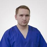 Дмитриев Евгений Вячеславович, стоматолог-терапевт