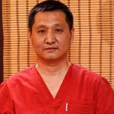 Сяофу Ли, массажист