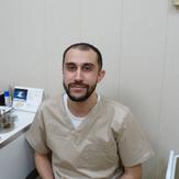 Жданов Артур Гагикович, стоматолог-хирург
