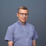 Симонин Дмитрий Геннадьевич, стоматолог-терапевт