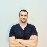 Носенко Дмитрий Александрович, стоматолог-хирург