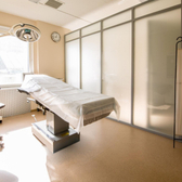 Эсте клиник (Este clinic), клиника эстетической и аппаратной медицины