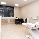 Феникс, Медицинская клиника