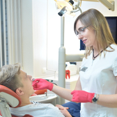 Лион-Дент на Хользунова