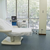 Адамарис (ранее Черноморский), Центр эстетической медицины