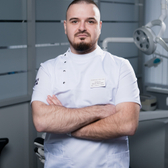 Family Stom на Рауиса Гареева д. 92, Стоматологическая клиника