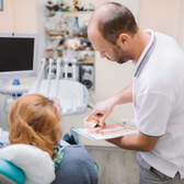 Доктор Дент Люкс на Яналова