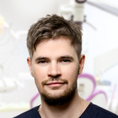 Денисов Виталий Сергеевич, челюстно-лицевой хирург