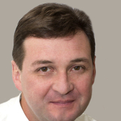 Тихонов Юрий Викторович, стоматолог-терапевт