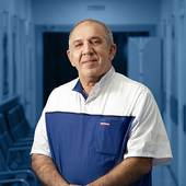 Манучарян Арам Липаритович, стоматолог-терапевт