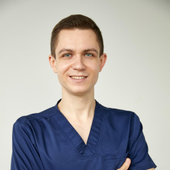 Киреев Виталий Игоревич, стоматолог-хирург