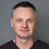 Пастьян Андрей Альбертович, стоматолог-терапевт