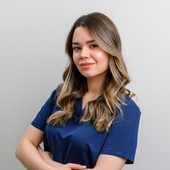 Шмидт Анна Сергеевна, стоматолог-терапевт