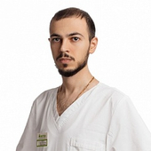 Абрамян Артак Маратович, стоматолог-терапевт