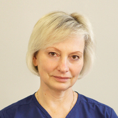 Попова Инесса Михайловна, стоматолог-терапевт