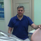 Олейник Виталий Владимирович, стоматолог-терапевт