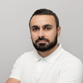 Матевосян Григорий Врежевич, стоматолог-терапевт