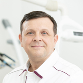 Соломин Вячеслав Николаевич, стоматолог-хирург