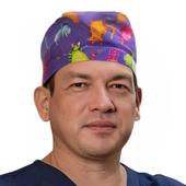 Ахметов Рустем Шарипзянович, пластический хирург