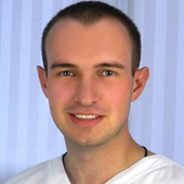 Крючков Артём Константинович, имплантолог