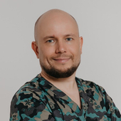 Звездин Никита Юрьевич, ортопед