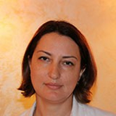 Суринская Нелли Олеговна, стоматолог-терапевт