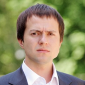 Блохин Дмитрий Артурович, стоматолог-терапевт