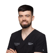 Калашников Андрей Евгеньевич, стоматолог-терапевт