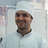 Мамиконян Роберт Ваганович, пародонтолог