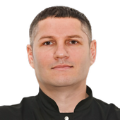 Логвинчук Дмитрий Николаевич, стоматолог-хирург