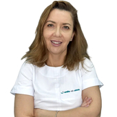 Денисенко Елена Сергеевна, стоматолог-терапевт