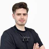 Асланов Заур Казым Оглы, стоматолог-терапевт