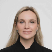 Табакова Екатерина Геннадьевна, пародонтолог