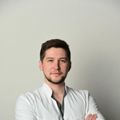 Бисеров Рустам Ильмарович, стоматолог-терапевт