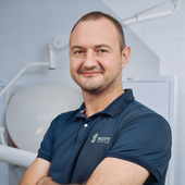 Малиновский Игорь Юрьевич, стоматолог-хирург