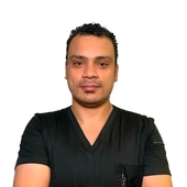 Ибрахим Ахмед Мохамед, стоматолог-хирург