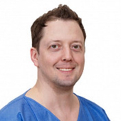 Ахметов Артур Замирович, пластический хирург