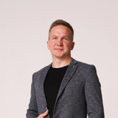 Прус Артур Игоревич, стоматолог-ортопед