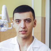 Мкртчян Артур Гарникович, стоматолог-терапевт