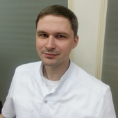 Бажанов Виталий Николаевич, офтальмолог-хирург