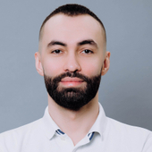 Баходиров Арслан Батырович, стоматолог-терапевт