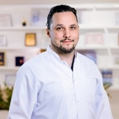 Васильев Вячеслав Сергеевич, пластический хирург