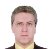 Макаров Дмитрий Евгеньевич, стоматолог-хирург