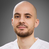 Еремеев Давуд Алиевич, стоматолог-терапевт