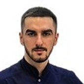 Пономаренко Артем Альбертович, стоматолог-терапевт