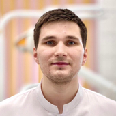 Басай Игорь Евгеньевич, стоматолог-терапевт