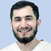 Амаханов Замир Валерийевич, стоматолог-хирург